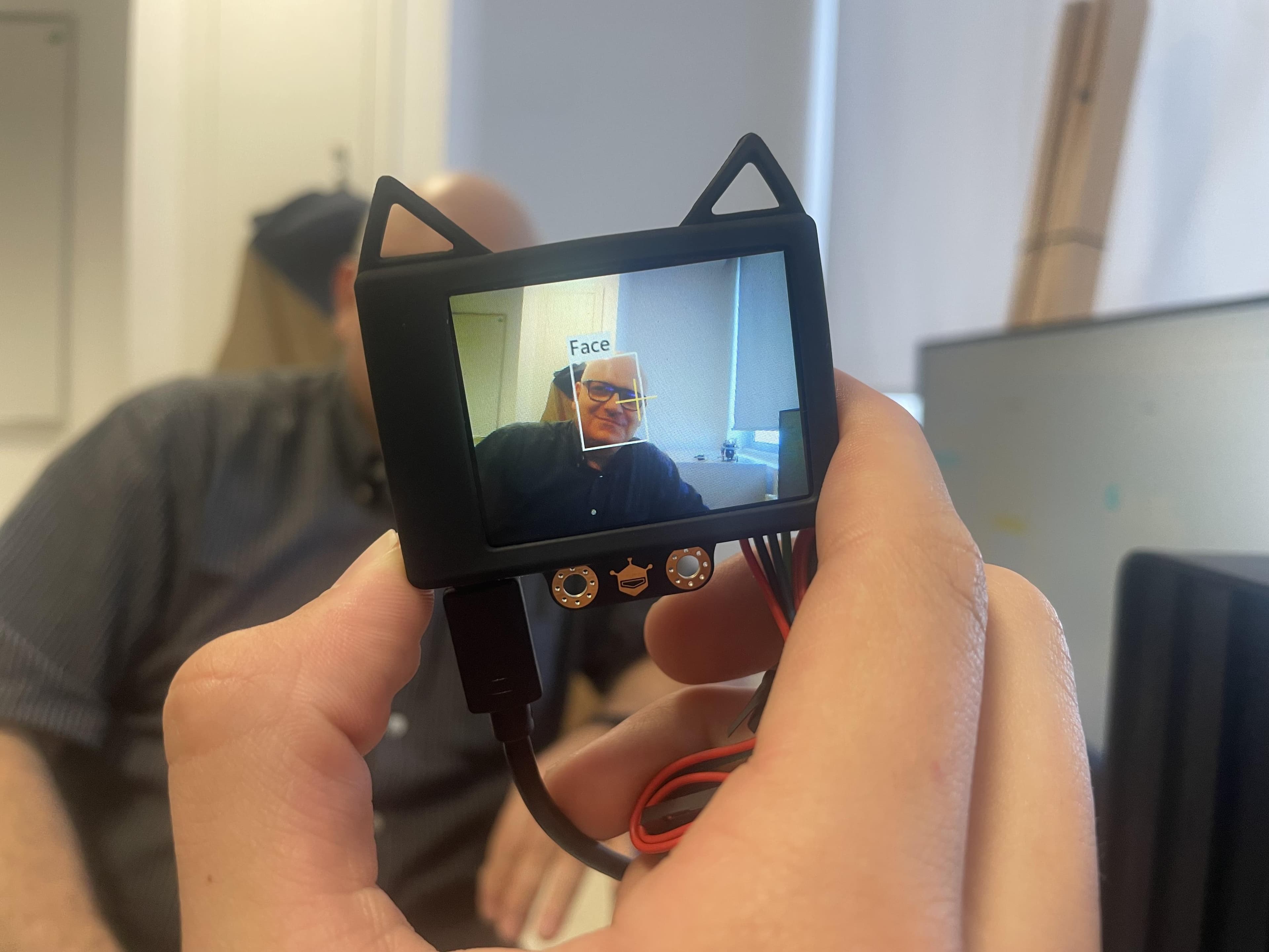 Caméra HuskyLens affichant un test de détection de visage